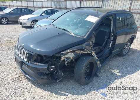 2017 Jeep Compass Sport Se 4X4 z USA, uszkodzony, nr VIN 1C4NJDBB0HD169898